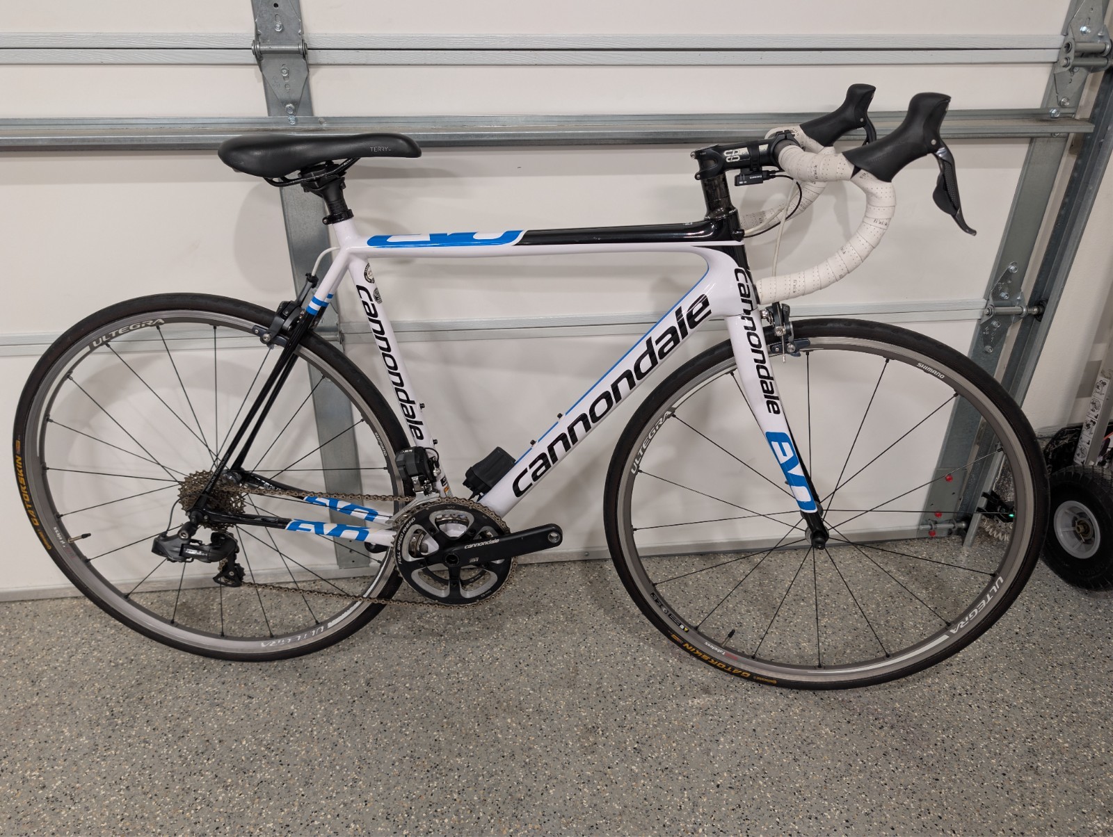 Cannondale Supersix Evo Di2 54cm