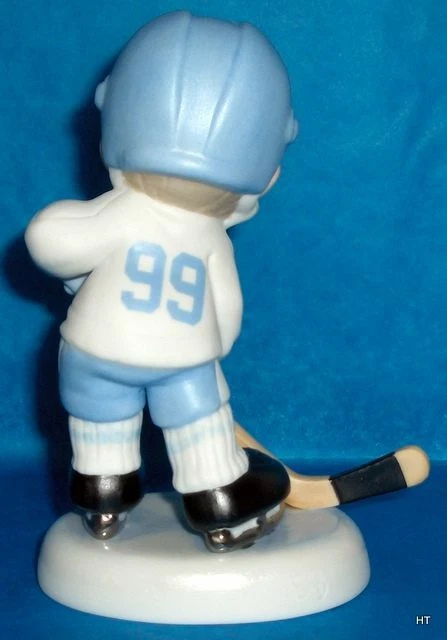 PRECIOUS MOMENTS ~CANADIAN EXCLUSIVE~ HOCKEY PLAYER # 99 "LET'S KEEP OUR EYE ON - Image 2 of 4