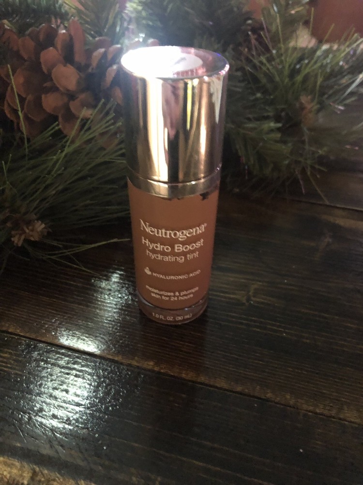 Neutrogena Hydro Boost Hydrating Tinted Moisturizer