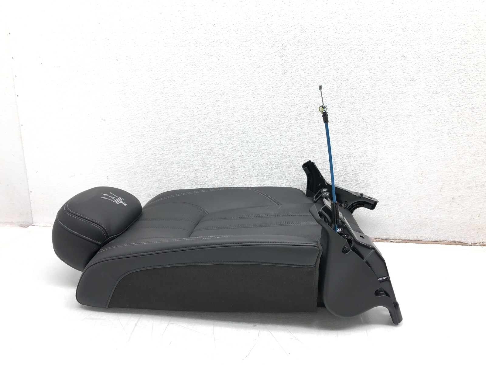 2017-2022 MASERATI LEVANTE S RIGHT PASSENGER REAR SPLIT SEAT BACKREST OEM.