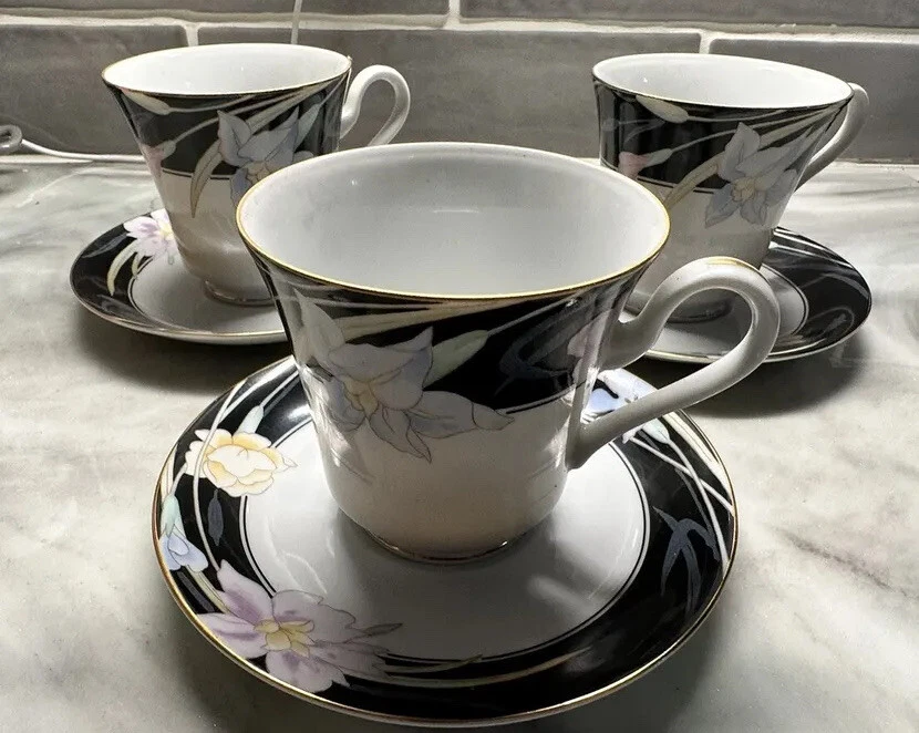 Fine China Coffee Mugs & Tea Cups - Mikasa