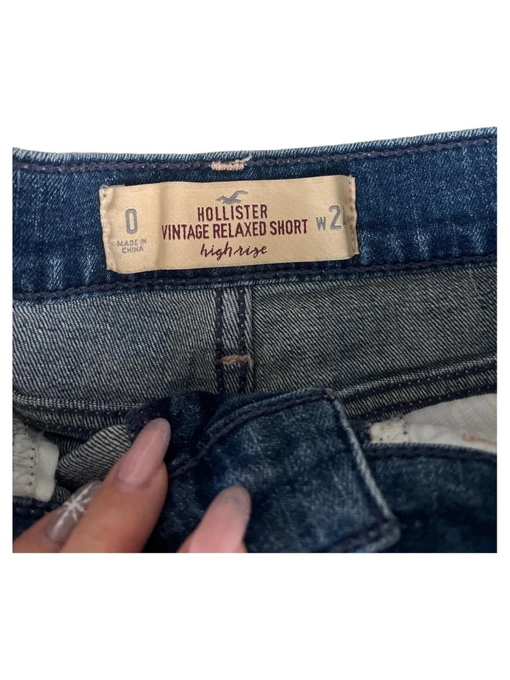 Hollister Short en jean Femme Bleu Vintage Destroyed (EU 32, W24, INT XXS) - Photo 2/3