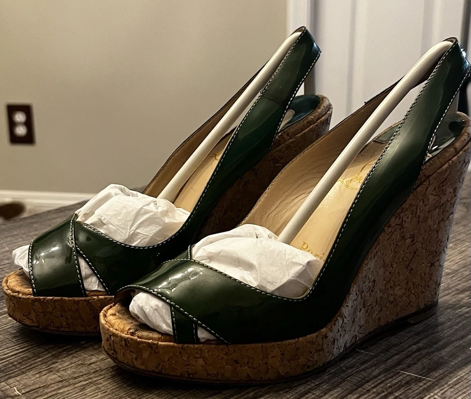 Christian Louboutin Cuñas de Corcho Talla 37 Charol Verde Fiesta Tacones Foto 3 de 4