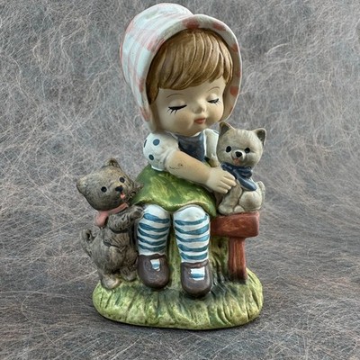 Rusties Vintage Figurines Girl with Bonnet and Dogs