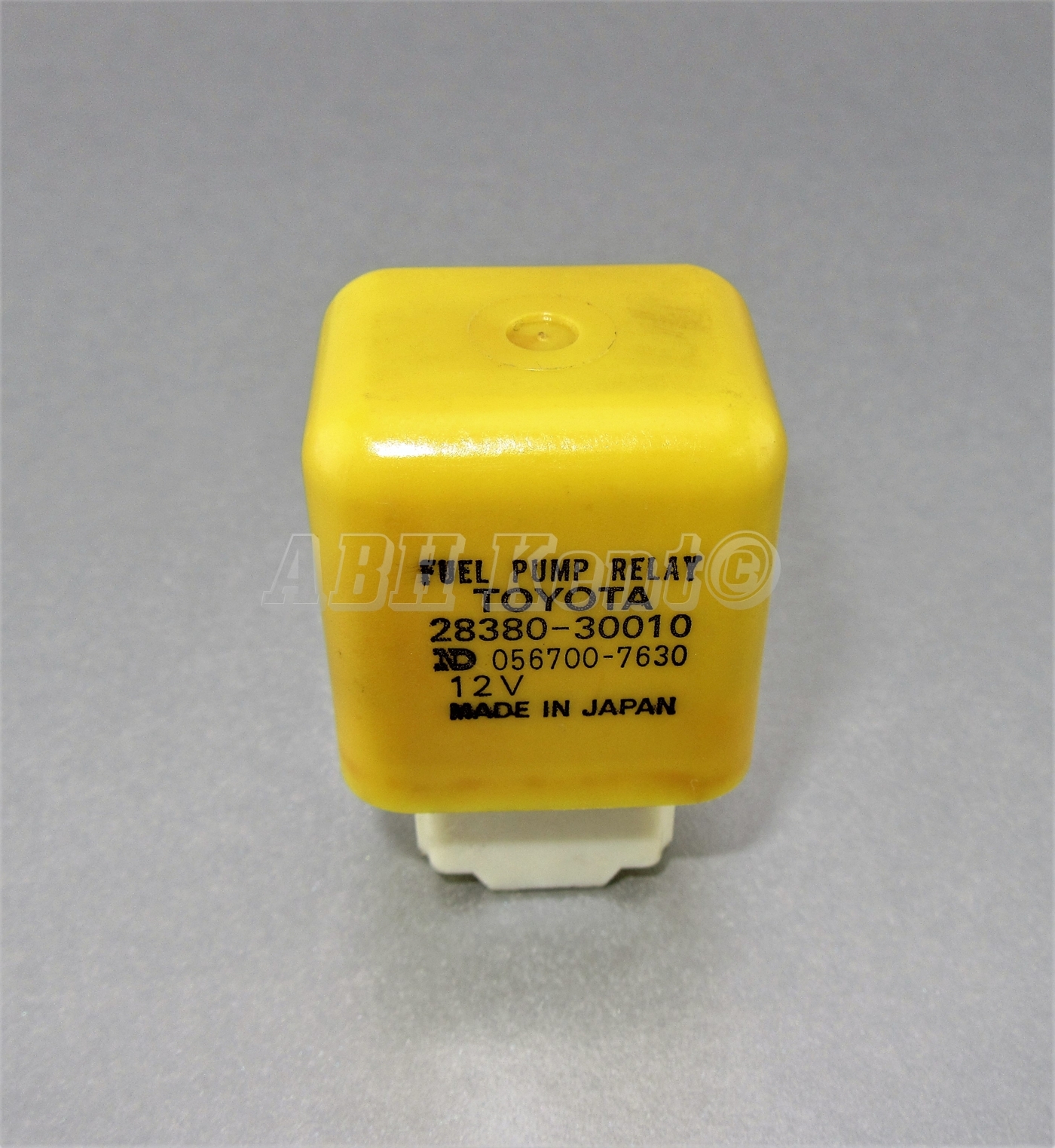 585Toyota & Lexus 4Pin Fuel Pump Yellow Relay 2838030010 Denso ND