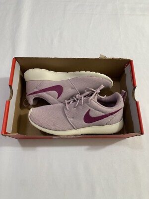 New Women s Size 7.5 Plum Nike Roshe One Running Shoes 844994 501
