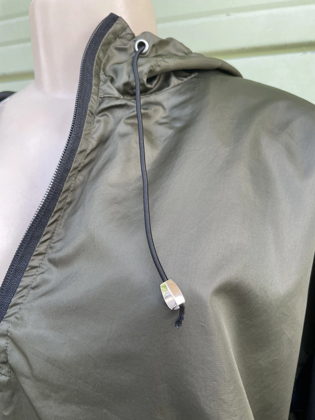 VETEMENTS LEGGI Giacca con cappuccio Miss London verde nera manica lunga cerniera anteriore taglia XL 2300