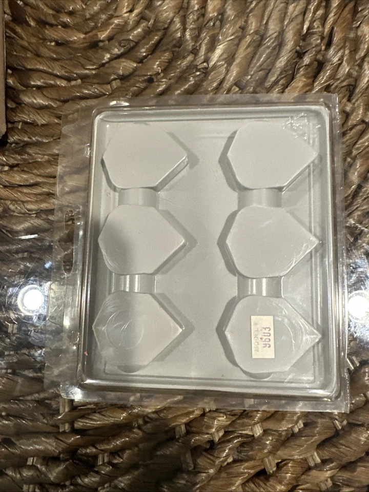 Винтажный Budweiser 6 Упаковок Дартс Полеты Дартс Слово Клайдсдейлс Новый Редкий A - Изображение 4 из 4