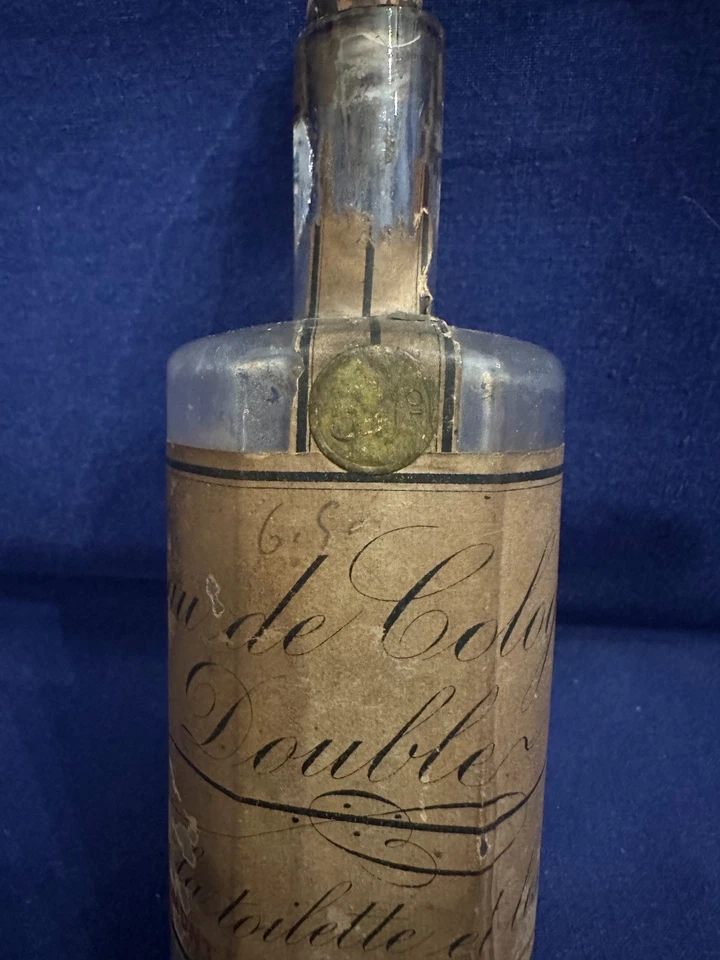 alte Parfüm Flasche Eau de Cologne E. Fouet Paris pour la toilette et les ... - Bild 2 von 4