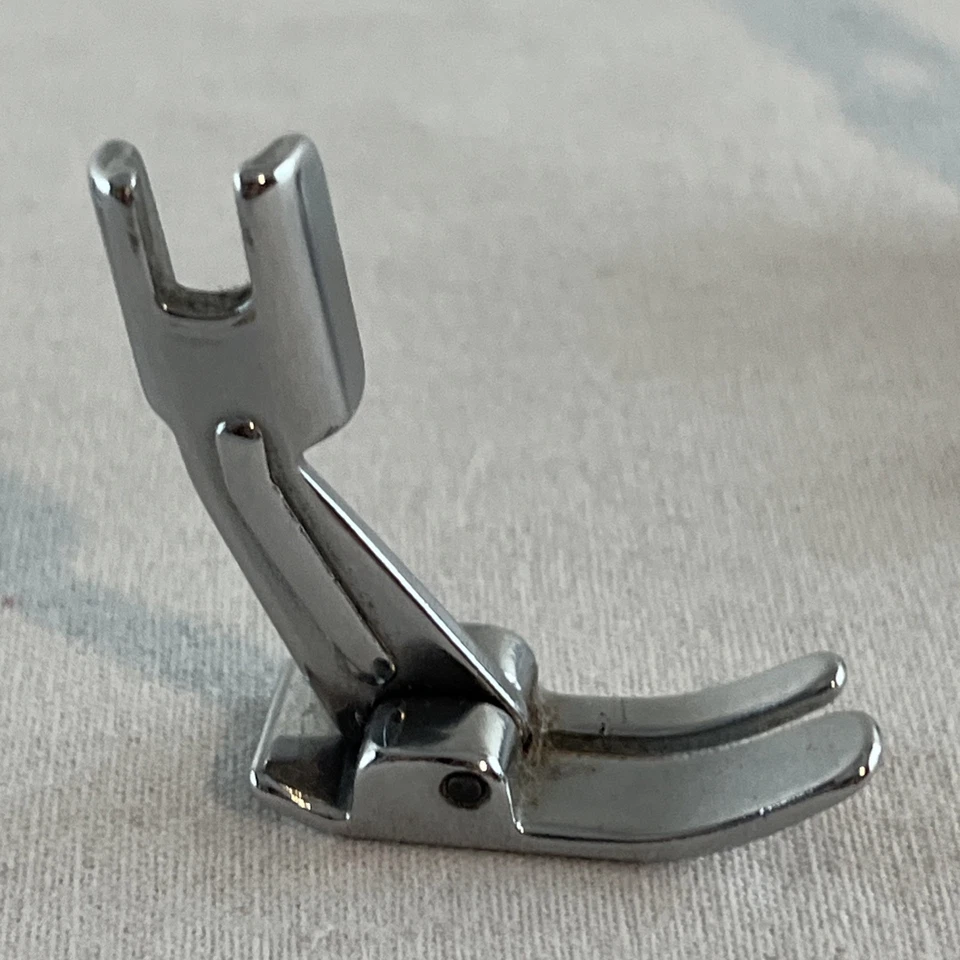 Sears Sewing Machine parts Zig Zap Stitch Presser High Shank Zipper Foot Satin - Image 4 of 4