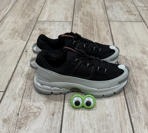 Nike Zoom Vomero 5 Roam Running Black Jade Orange NEW Shoes Men’s Size 8.5