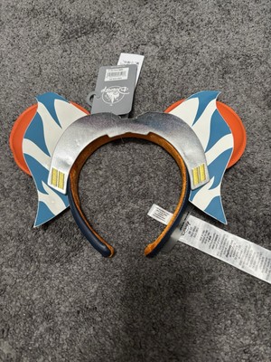 NWT Disney Parks Star Wars Ahsoka Tano Ear Ashley Eckstein  display picture 3
