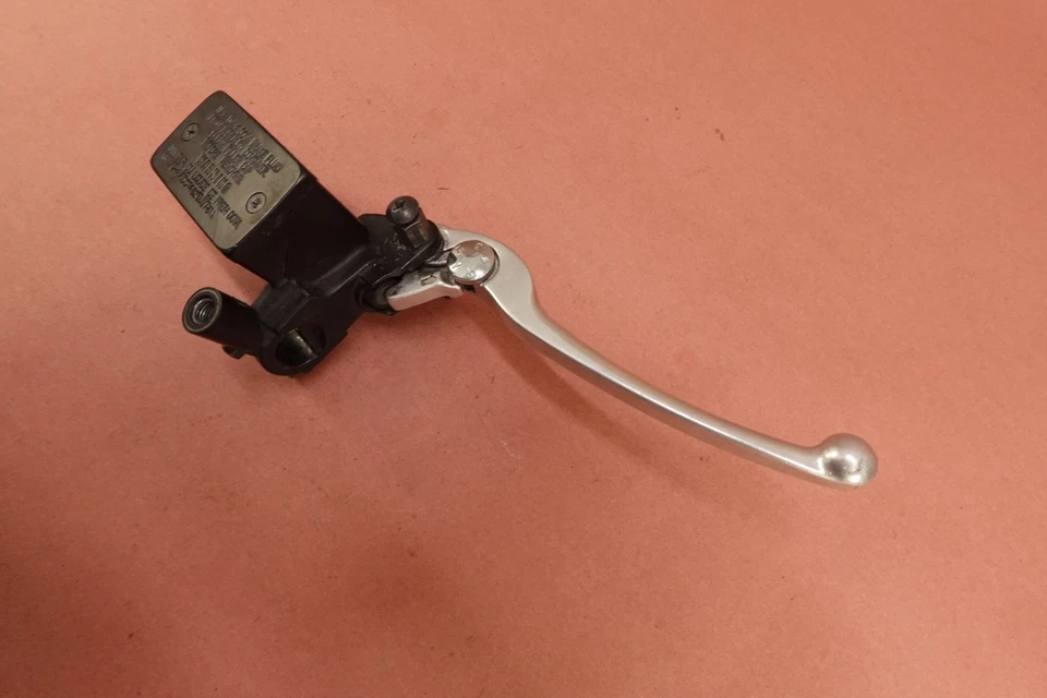 2003 - 2008 Suzuki SV650 Front Brake Master Cylinder Assembly - Image 2 of 4