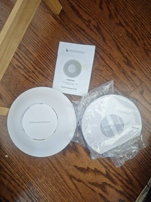 Grandstream Networks GWN7605 access Point, open box