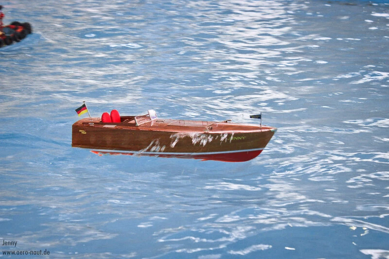 Aero-Naut Jenny - 1930er Chris-Craft Style Mahagoni Sportboot - Maßstab 1:10 RC - Bild 4 von 4