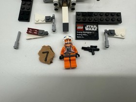 LEGO Star Wars X-Wing Starfighter (9675) Micro Build & Pilot - Incomplete