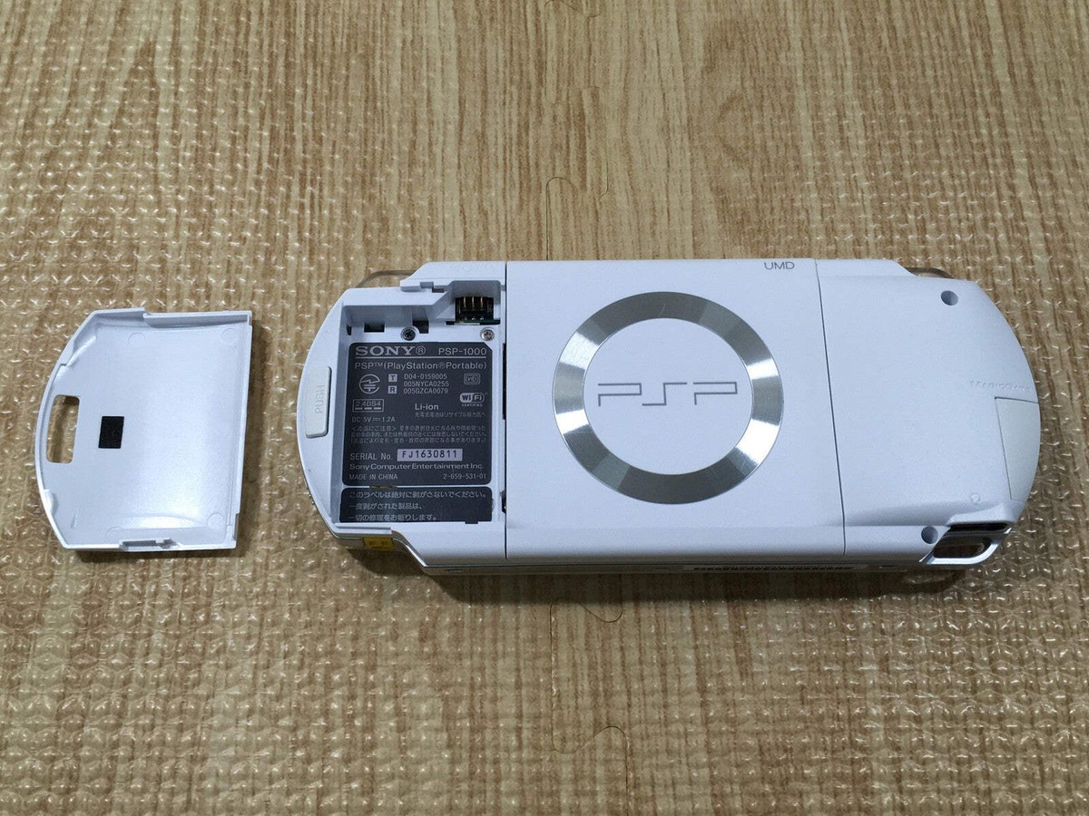 GD8644 Tested Working - No Battery PSP-1000 CERAMIC WHITE SONY PSP