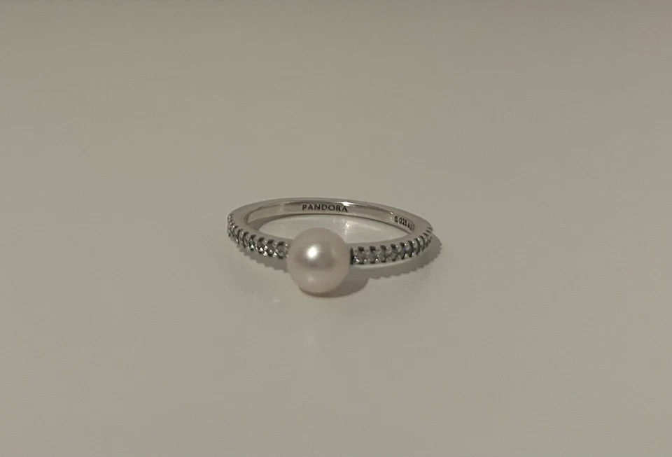 Pandora Behandelte Süßwasserzuchtperle & Pavé Ring Sterling Silber (Größe 58)