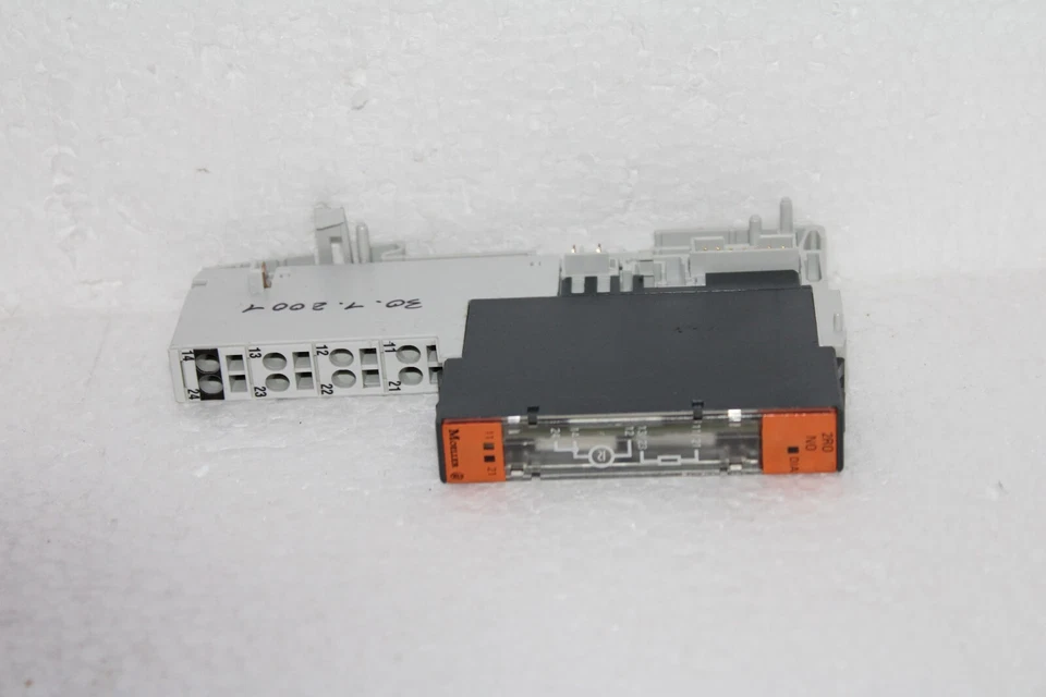 MOELLER XN-2DO-R-NO DIGITAL OUTPUT MODULE 225176 - Image 3 of 4