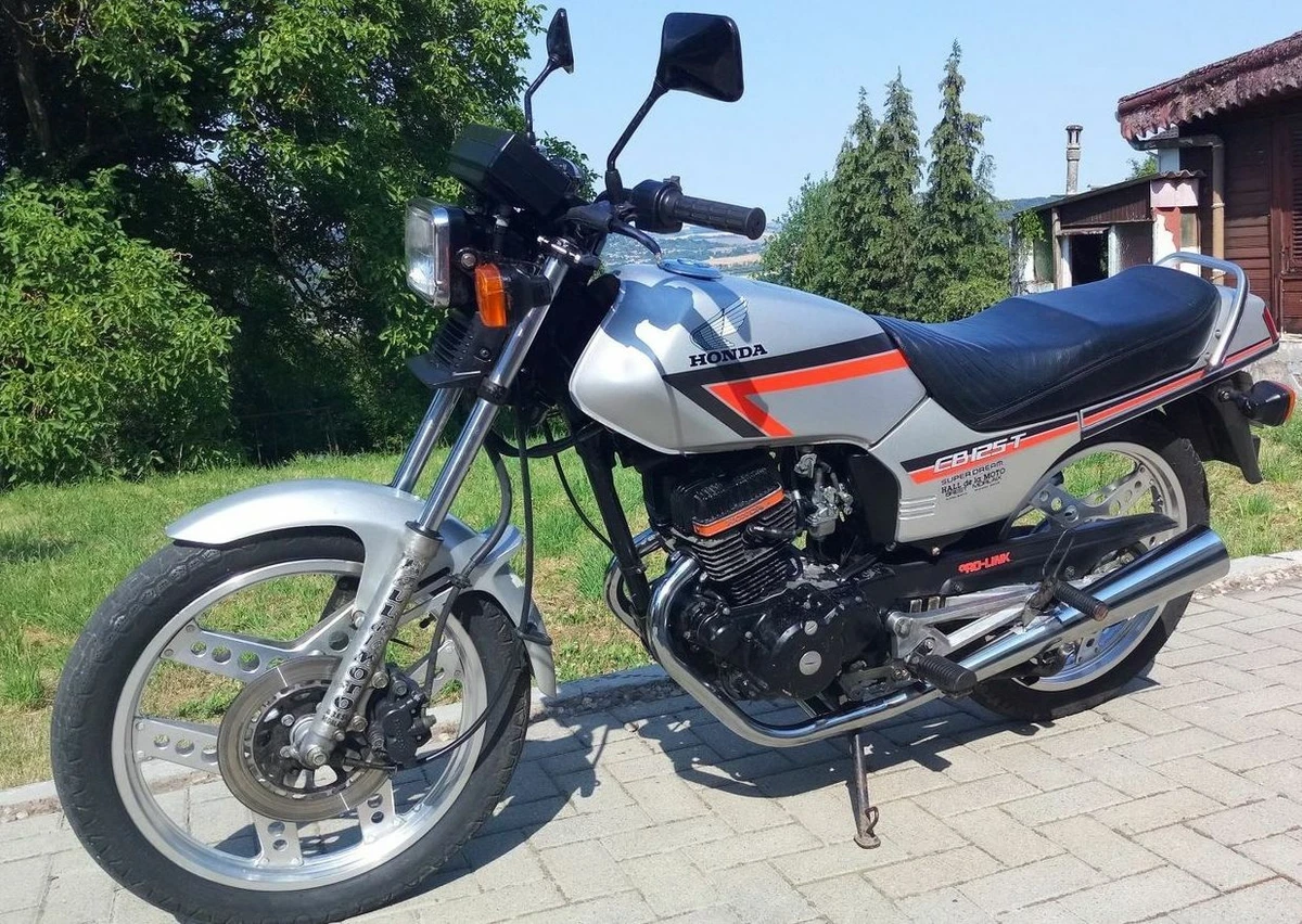 Honda cb 125 twin online