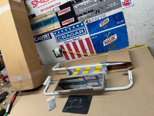 NEW RETRAC MIRRORS 604710 1981 SA WHITE VERY NICE STEP VAN HOT RAT ROD PROJECT