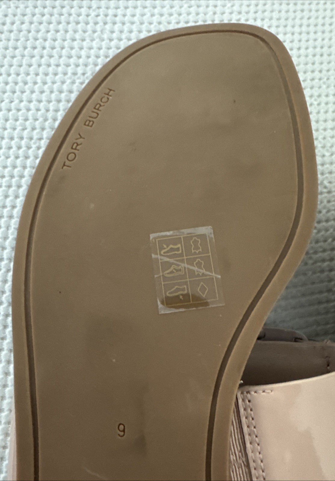 TORY BURCH GEORGIA SANDAL SOFT PATENT SHEEP -SIZE 9 thumbnail 10