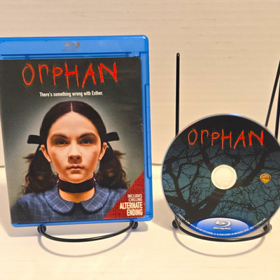 Warner Bros. Orphan Blu-ray R 2009 Vera Farmiga Alt Ending Additional Scenes