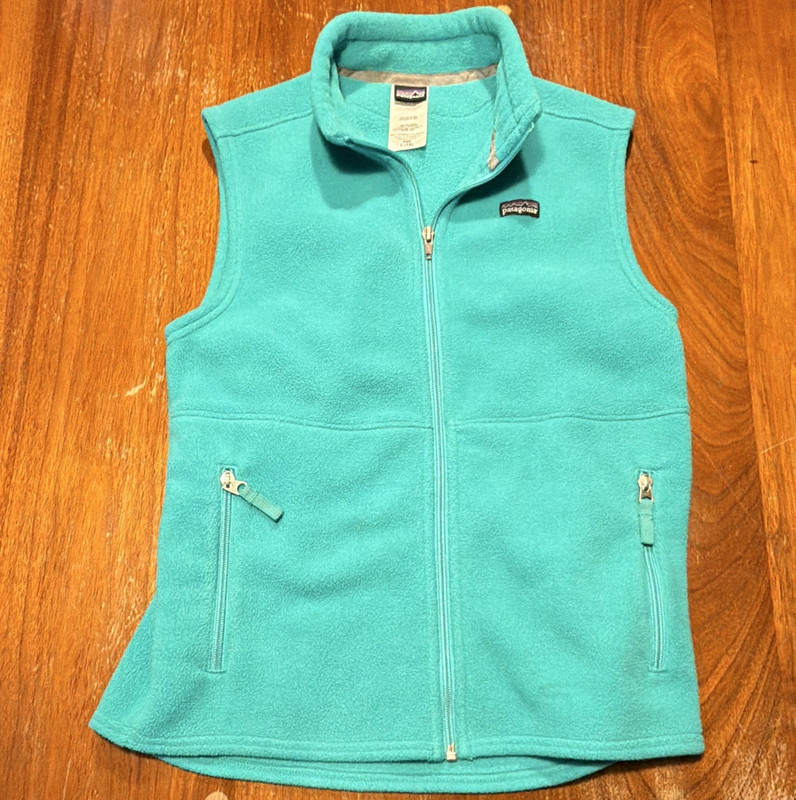 Patagonia Girls L (12) Blue Fleece Vest Full Zip Zipped Pockets Outdoor