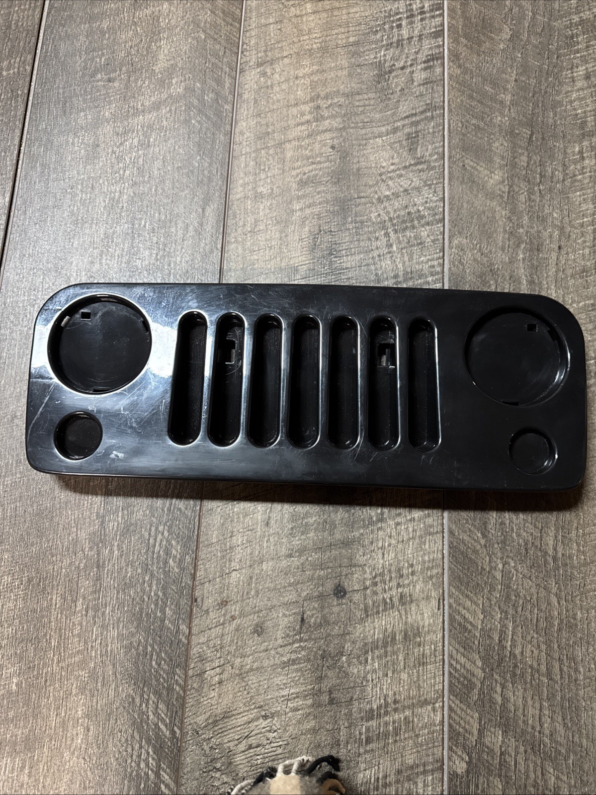 Black Grille For Jeep Wrangler Bck85 Oem
