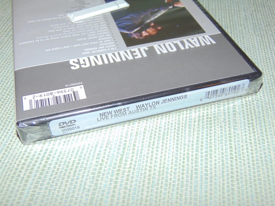 Waylon Jennings Live From Austin TX Texas City Limits DVD (USA Region 1) SEALED - Image 3 of 3
