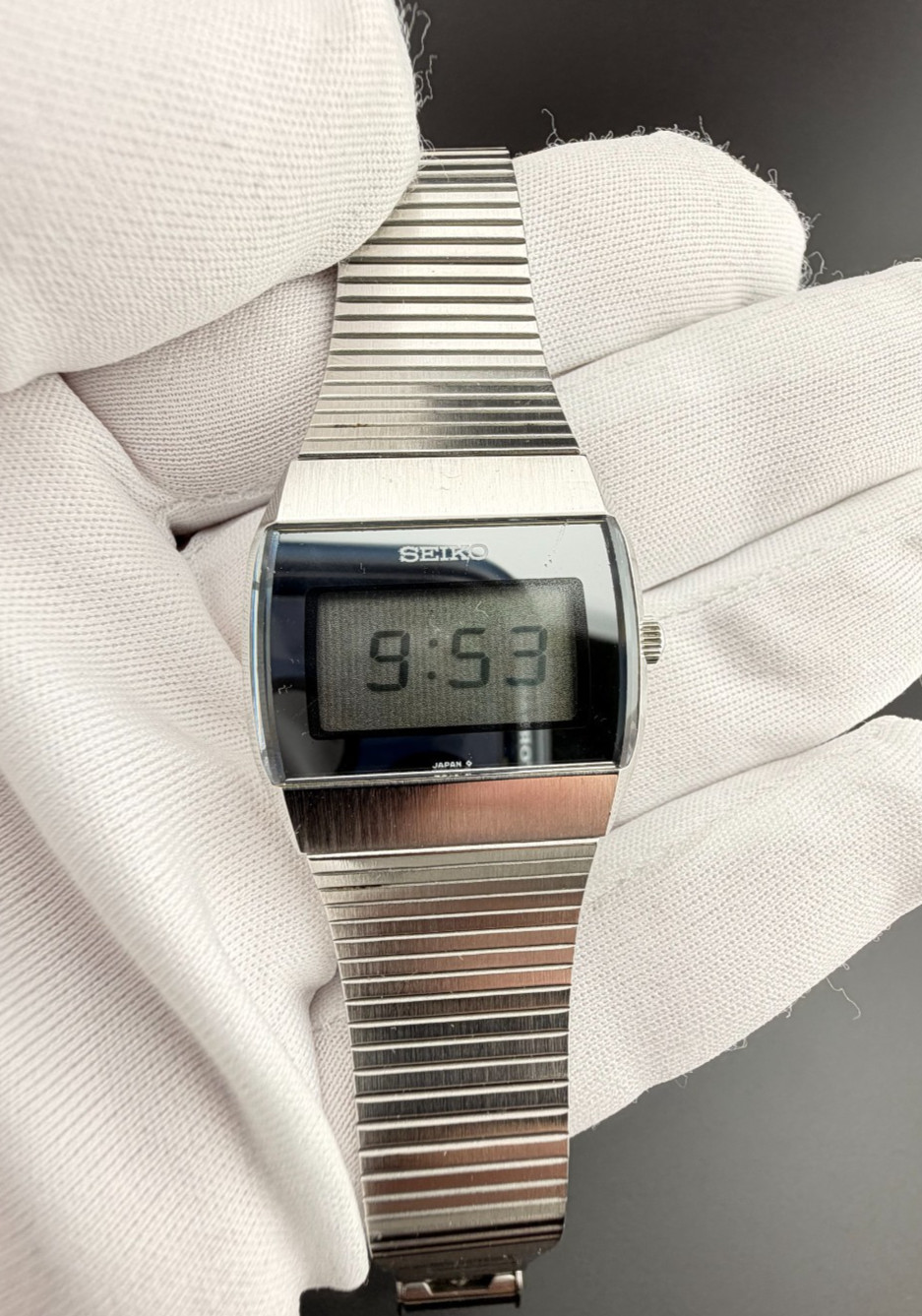 Seiko F332-4020 Vintage Ladies Digital Quartz Watch, JDM, iconic TV-Screen