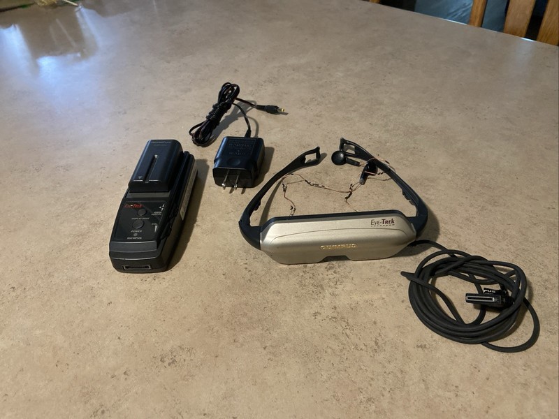 Rare Olympus Eye-trek FMD-150WG PlayStation 2 Compatible Viewing Glasses.UNTES. 