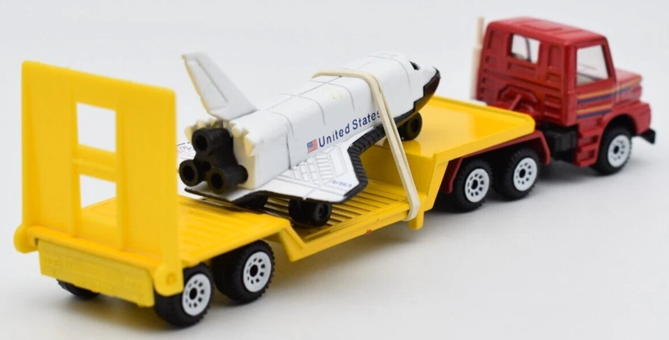 SIKU 1612 Scania Truck Low Loader with Space Shuttle USA. metal. Germany - Image 4 of 4