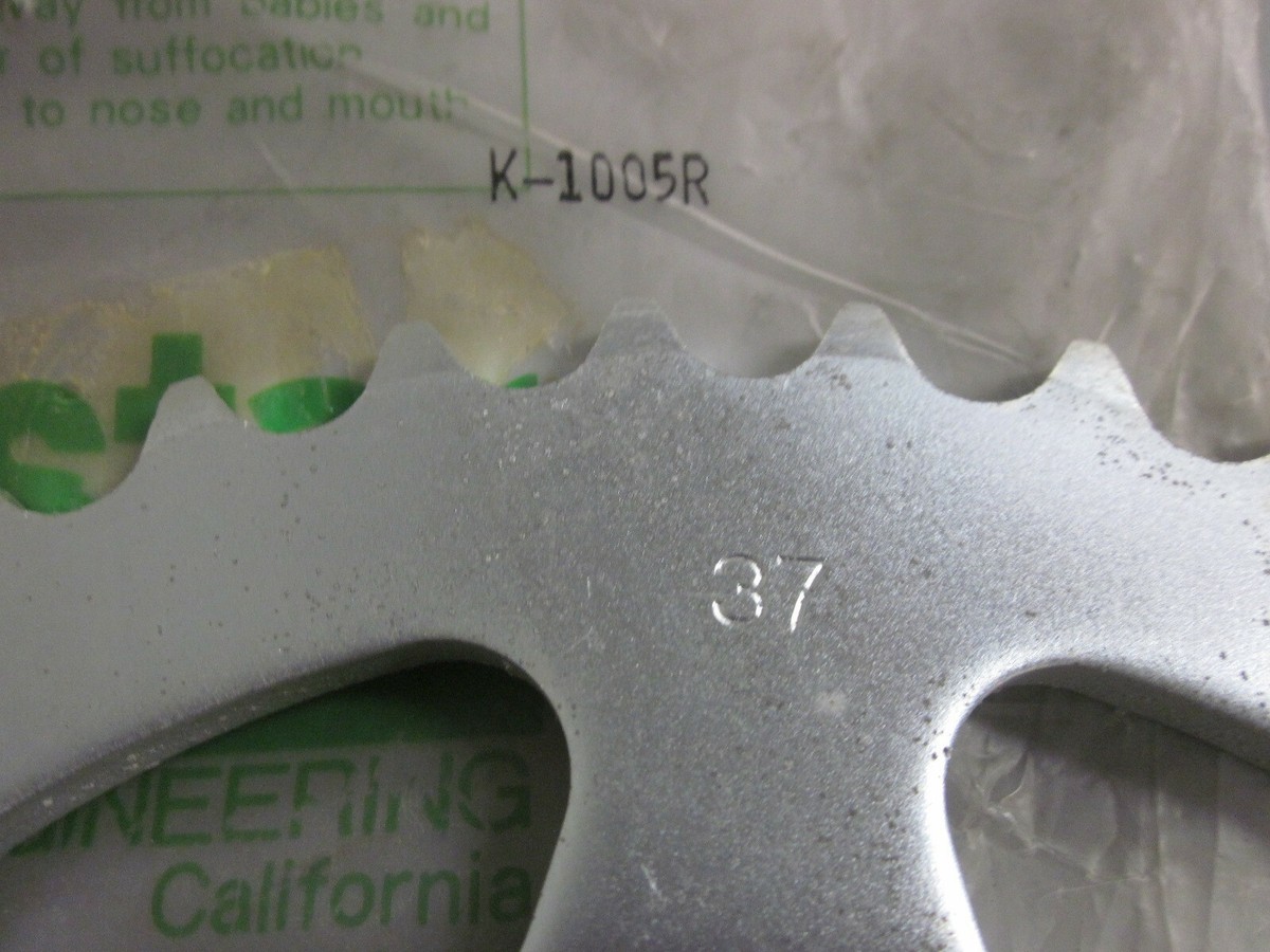 NOS Sunstar 37T 630 Steel Sprocket Fits: Kawasaki KZ1000 NOS Sunstar 37T 630 Steel Sprocket Fits: Kawasaki KZ1000