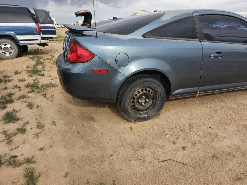 Conjunto de luz trasera derecha usado se adapta a: Pontiac G5 2007 CPE grado derecho A Foto 2 de 4