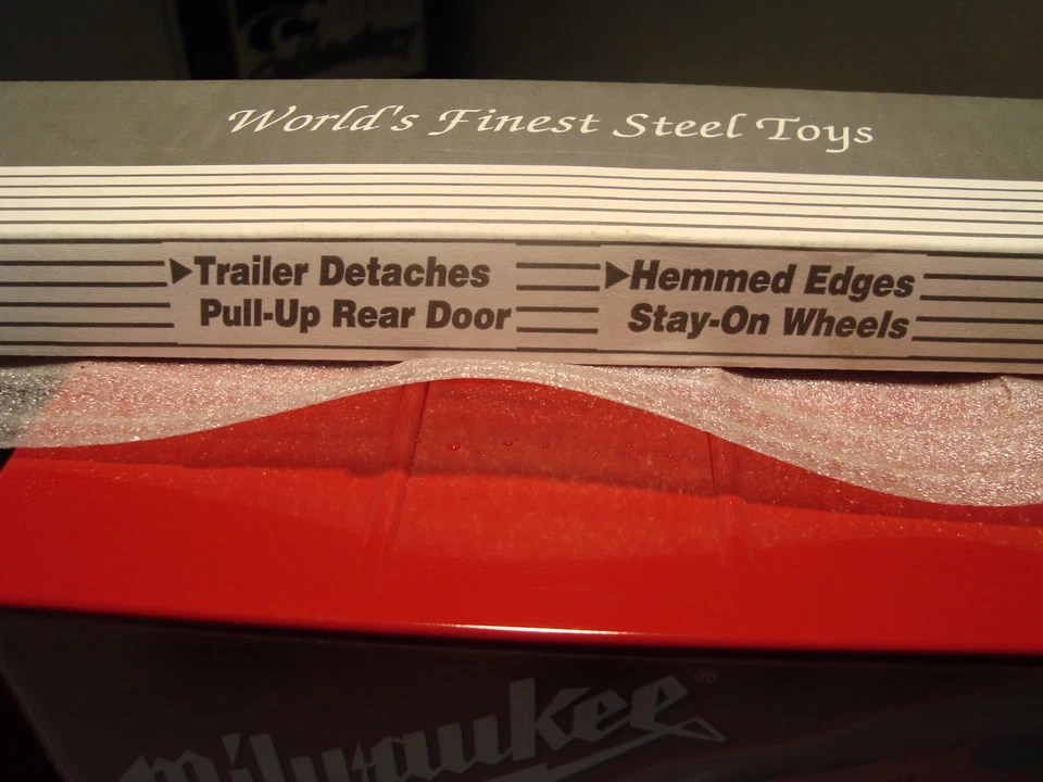 Nylint Toys Steel Tractor Trailer 18 Wheeler Milwaukee Sawzall #345-Z Red NIB - Image 4 of 4
