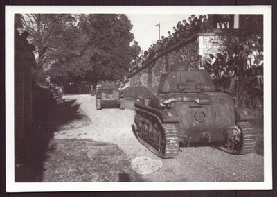 Photo (12 x 8 cm) ''Tank Parade'' Stamp Ets Cinematic Armies