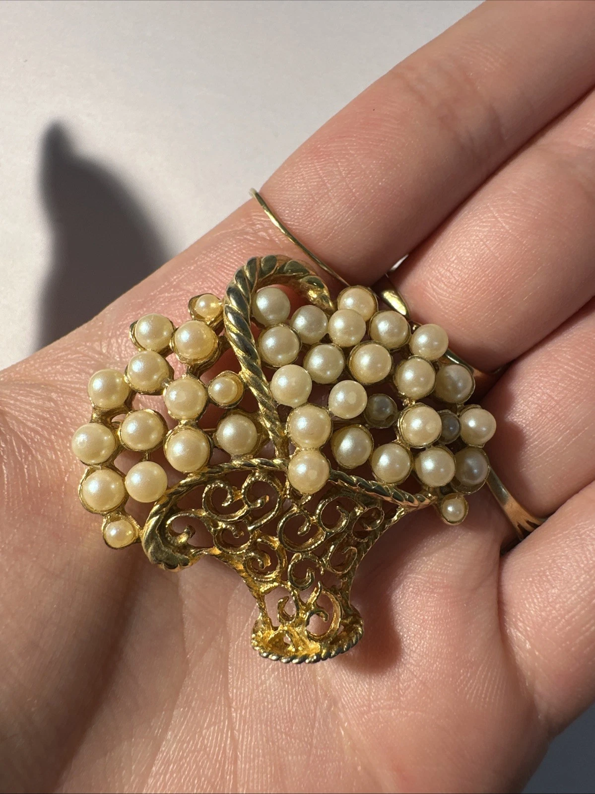 Broche Panier De Perles, Dorée Bijoux Fantaisie