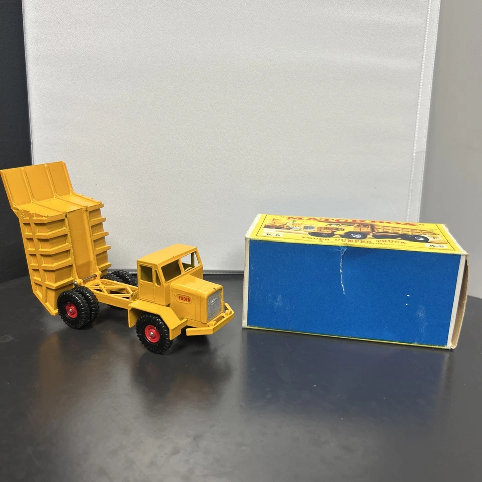 Matchbox K-5A Foden Tipper Truck yellow RED plastic wheels near mint / boxed - Image 3 of 4