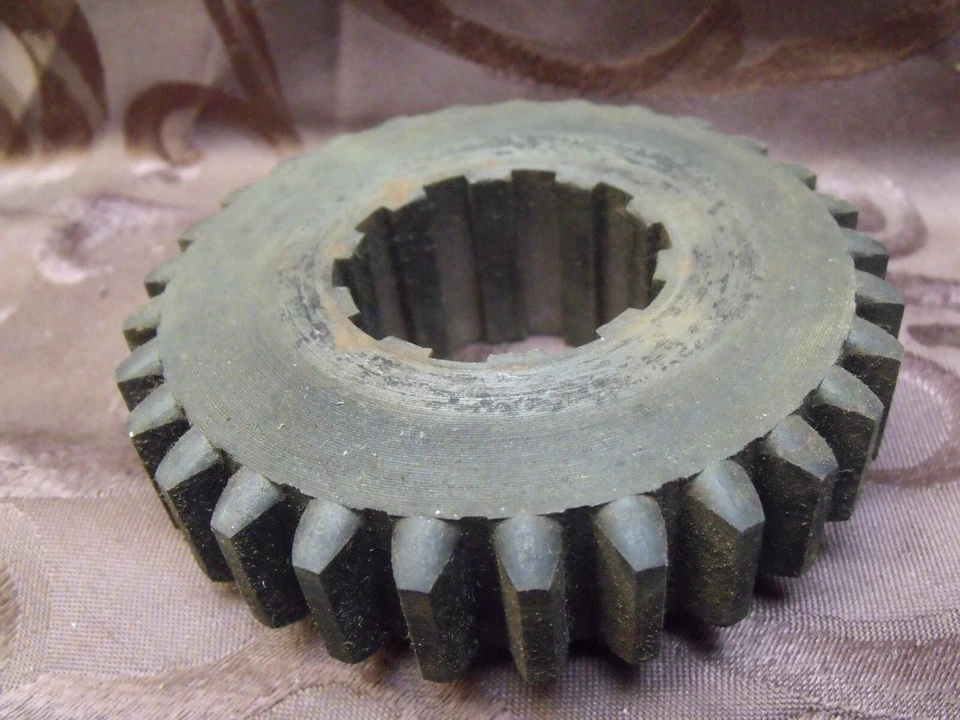 Camiones Studebaker 1949-64 ~ transmisión NOS engranaje deslizante bajo y reverso ~ 674865 Foto 3 de 3