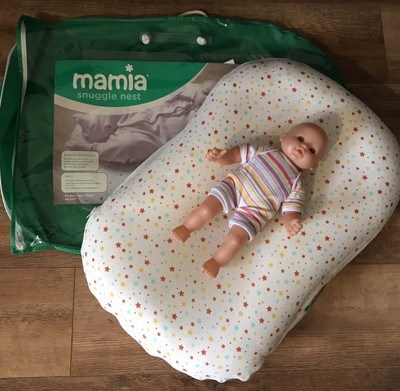 mamia lightweight travel cot