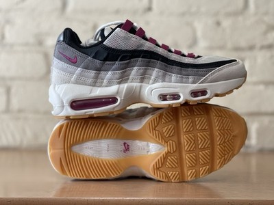 Nike SB Air Max 95 Retro Summit White Cactus Flower Men 7 / Women 8.5 HF7545-100