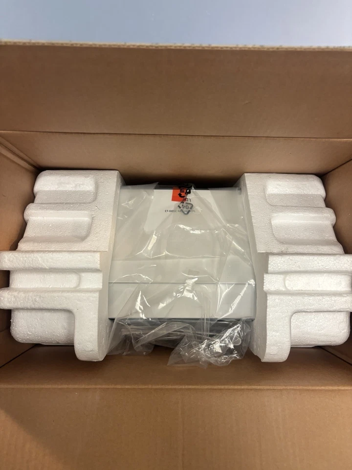 BRAND NEW HP L2753A, Scanjet Pro 3000 S3 Sheet-feed Scanner New Open Box - Image 3 of 4