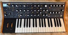 Moog Subsequent 37 Synthesizer gepflegt
