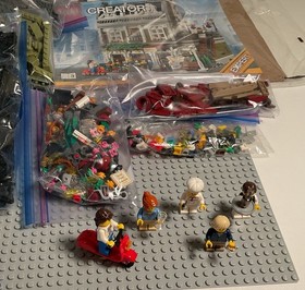 Lego creator 10243 Parisian Restaurant  Complete w/Box and instructions preowned