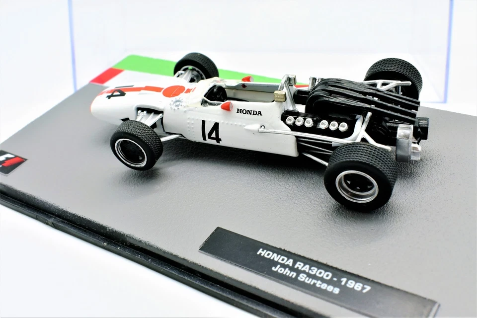 Modellini auto FORMULA 1 scala 1:43 HONDA RA300 Surtees collezione modellismo - Immagine 4 di 4