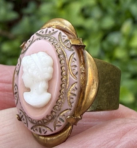 Art Deco Czech glass cameo brass adjustable ring vintage Antique jewelry