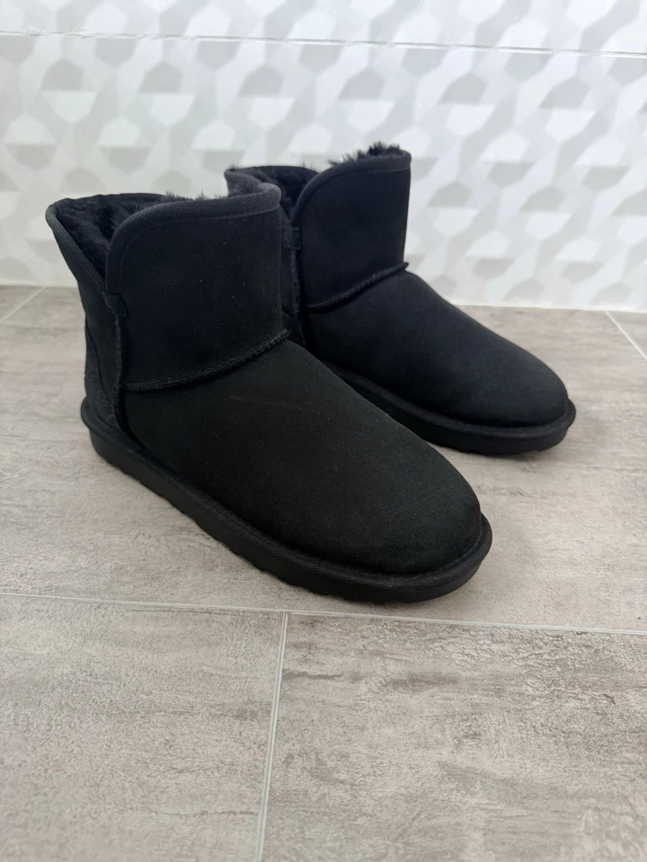 Bota de piel de oveja Kirkland Signature para mujer talla 8 Foto 4 de 4