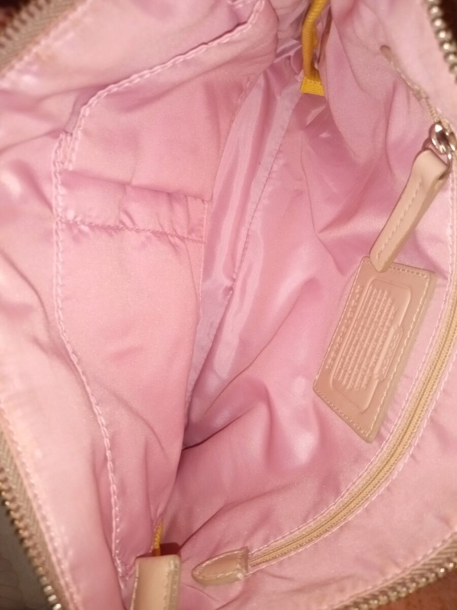 Coach Legacy Weekend Signature Nylon Hippie B1376- 24861 Coach Legacy Weekend Signature Nylon Hippie B1376- 24861