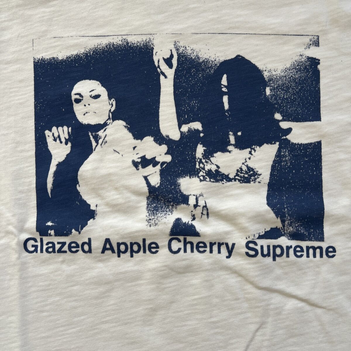 Supreme Glazed 🍎 Apple Cherry Supreme Size XL Mark leckey Supreme Glazed 🍎 Apple Cherry Supreme Size XL Mark leckey